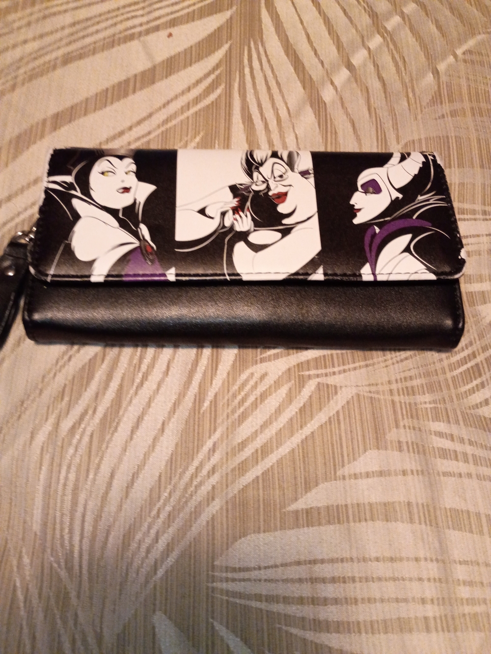 Black Villain Character Print Wallet - Women's Clutch